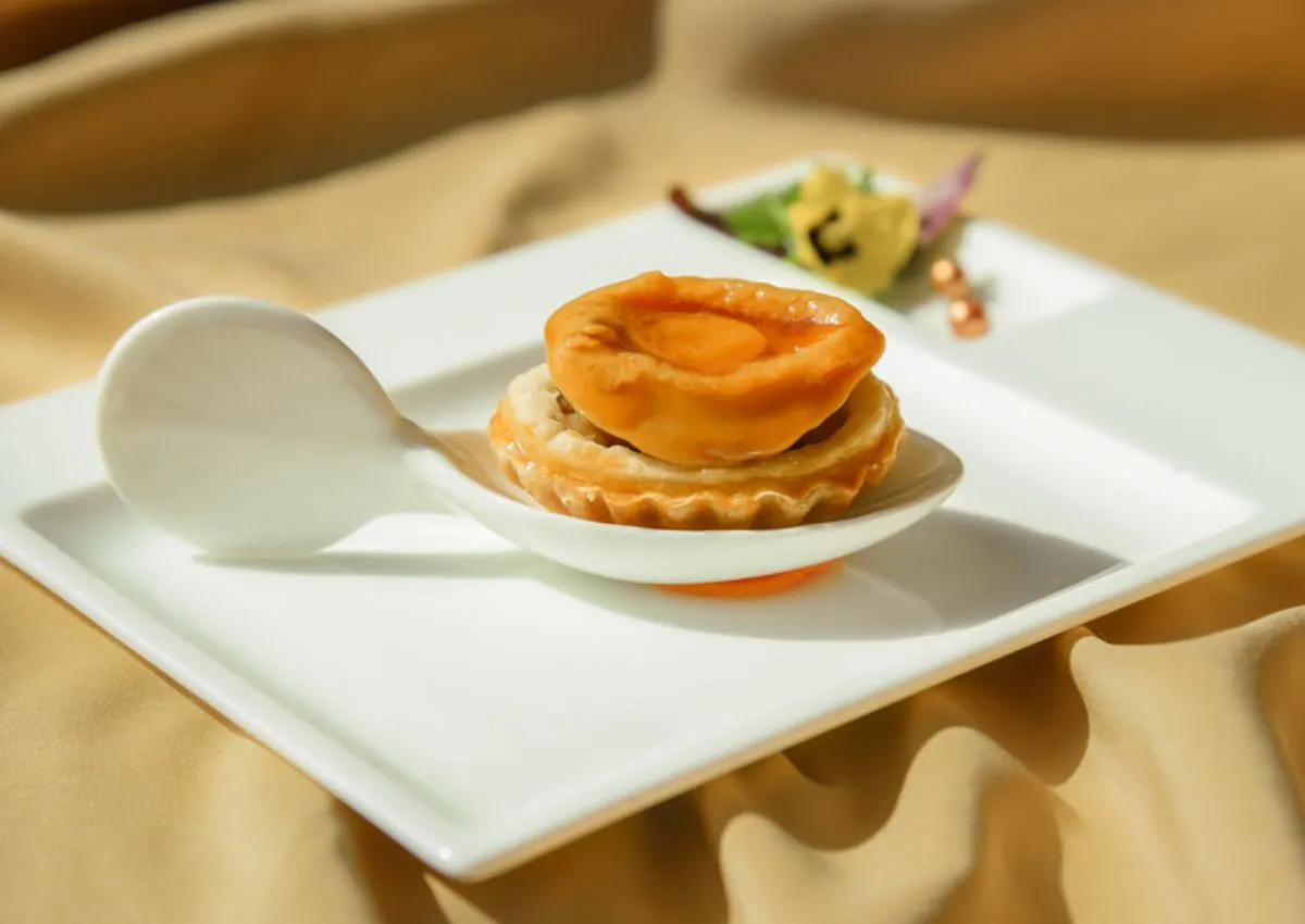 Long Trieu (광둥식 고급 요리)