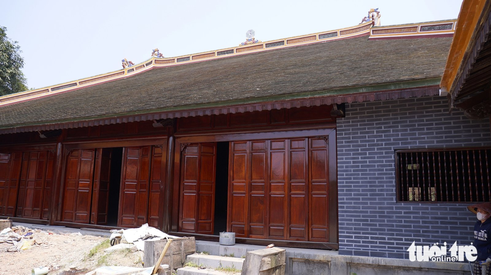 Bên ngoài Minh Khiêm đường - Ảnh: NHẬT LINH