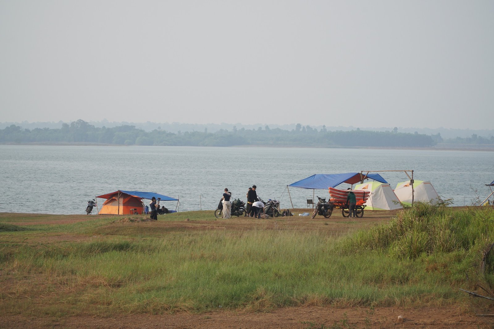 Hiện nay, ven hồ Trị An có rất nhiều điểm du lịch nhưng hầu hết đều tự phát