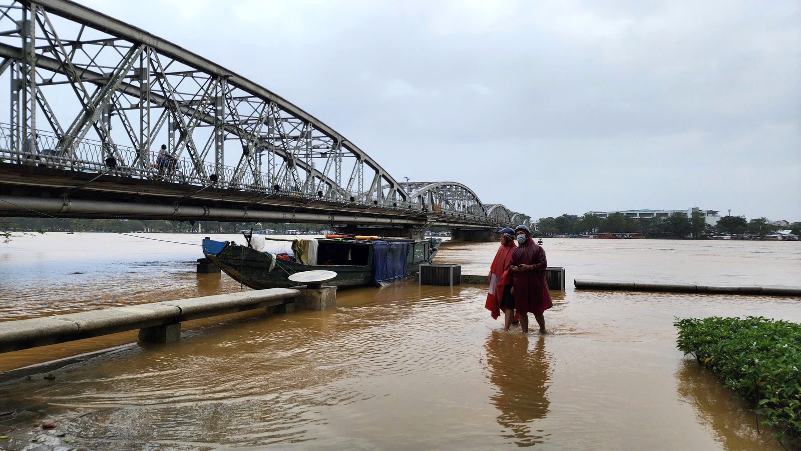 Sau trận mưa lũ lịch sử hồi cuối tháng 10-2025, TP Huế đang nghiên cứu nhiều phư