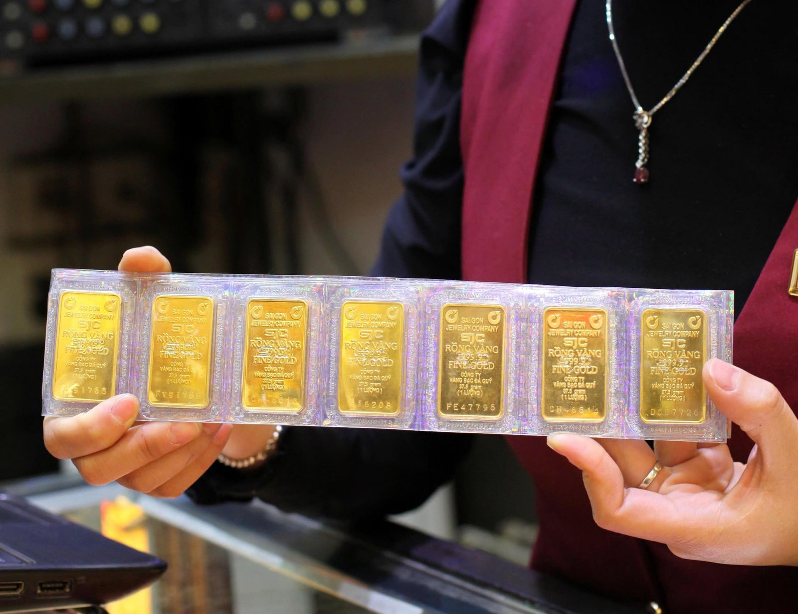 Đến nay, Ngân hàng Nhà nước đã nhận được 11 hồ sơ đề nghị cấp giấy phép sản xuất