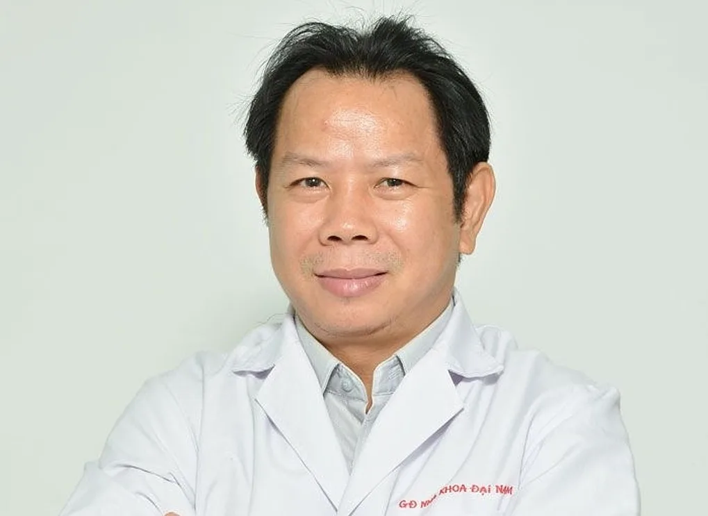 ‘수조원대 이혼’ 소송 치과의사, 120만 명 환자에게 도자기 치아 사기 혐의