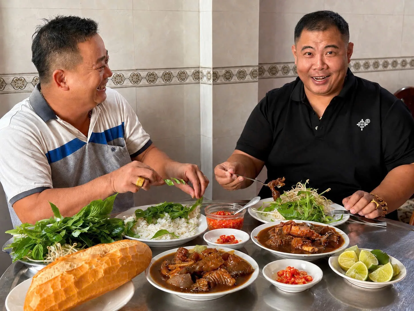 ‘내일 쏙짱 내려가면 카레 닭고기 한 접시 남겨놔, 뼈 발라낸 닭발로’