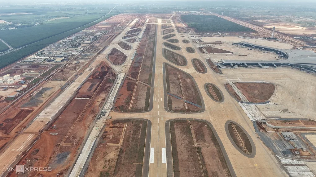 롱탄 공항 8개 시공사, 9,360억 동 선급금을 정기예금에 넣어 이자 수취