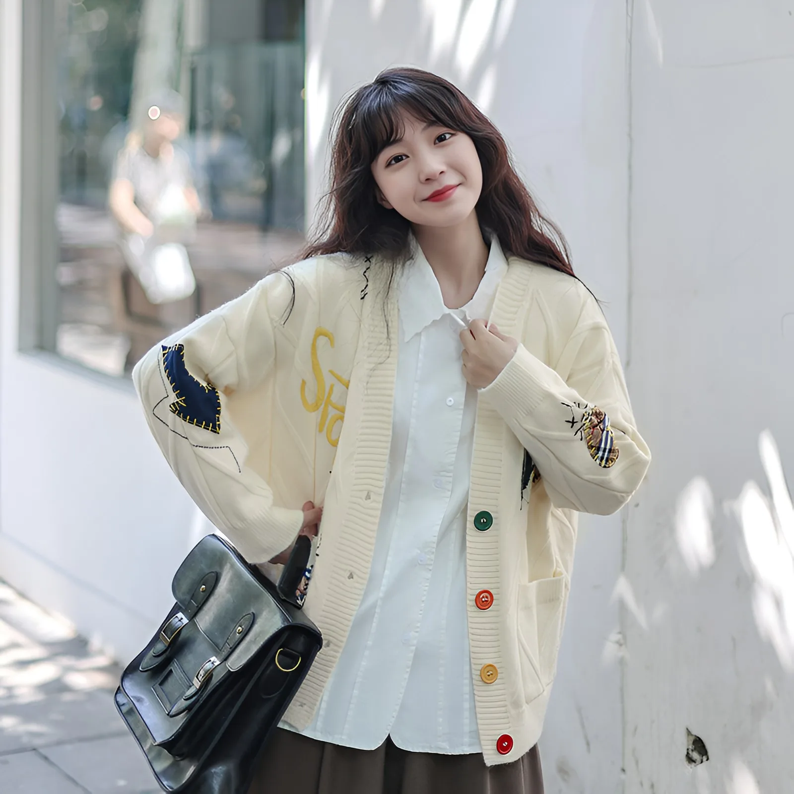 환절기를 부드럽게 맞이하는 가디건