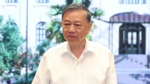 서기장 겸 국가주석: 가난한 사람들이 발전의 불이익을 받지 않도록 해야