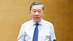 서기장 겸 국가주석: 규획은 간부를 위한 ‘자리’ 준비가 아니다