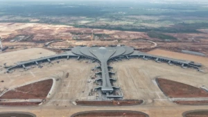 롱타인 공항 투자주체, 감사 후 이익 감소