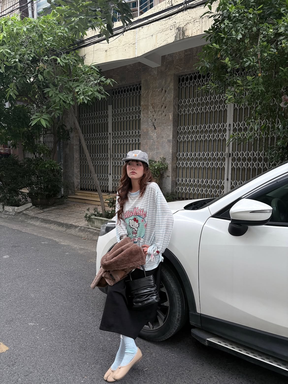 긴팔 티셔츠로 가을 스트리트 패션 옷장 새롭게 하기