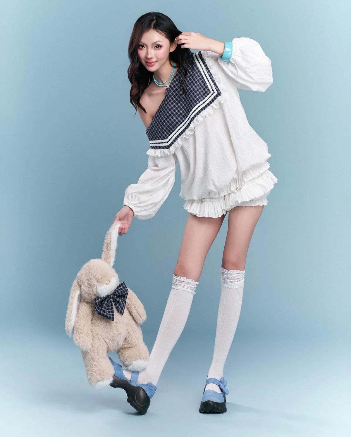 발레 슈즈, 다양한 변주로 '마음을 사로잡으며' 대세로 등극