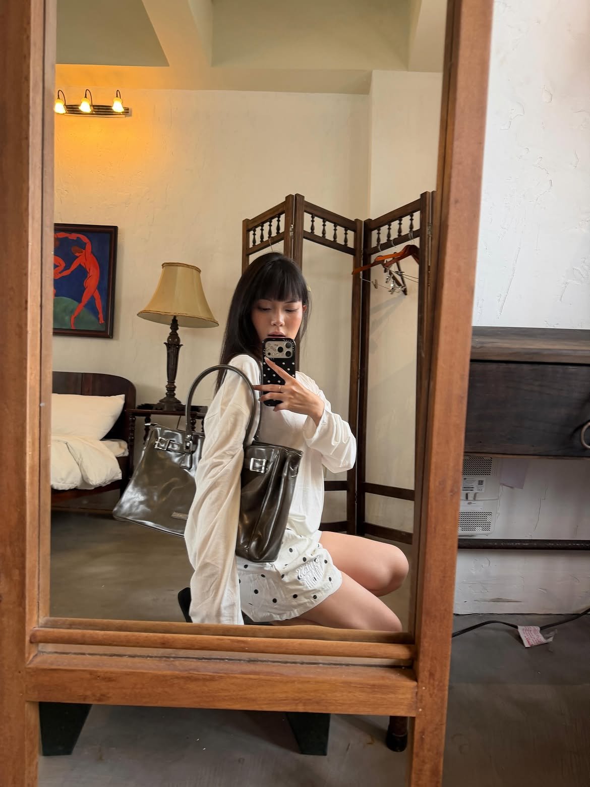 긴팔 티셔츠로 가을 스트리트 패션 옷장 새롭게 하기