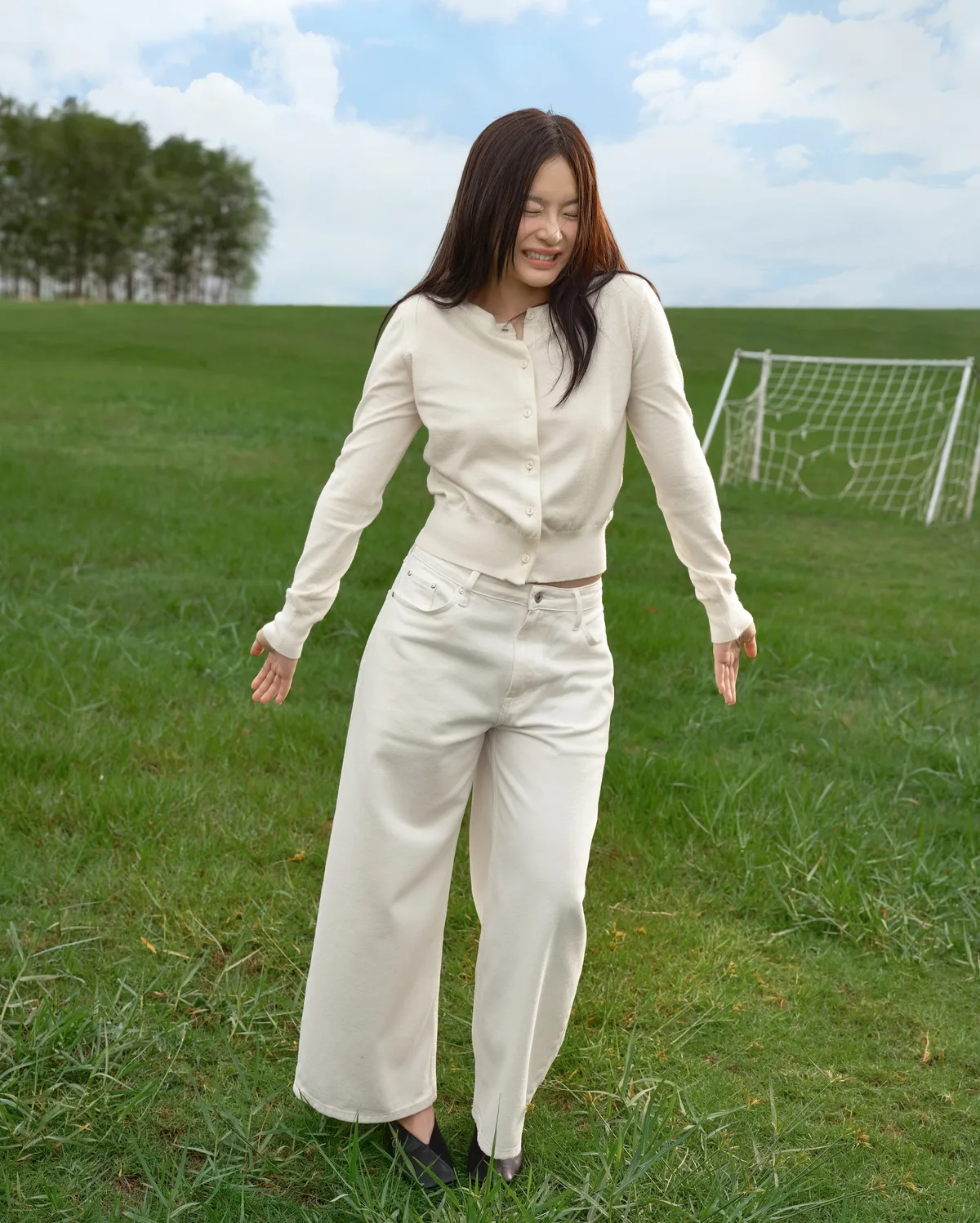 155cm 체구 맞춤 와이드 진 출시…로우·하이 라이즈로 단 안 잘라도 OK