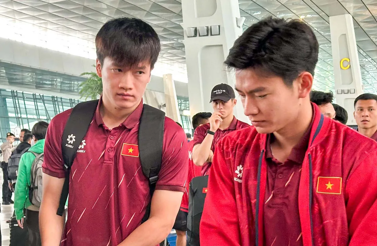 베트남 대표팀 4위로 FIFA 아세안컵 마치고 귀국…김상식 "2027 아시안컵 목표"