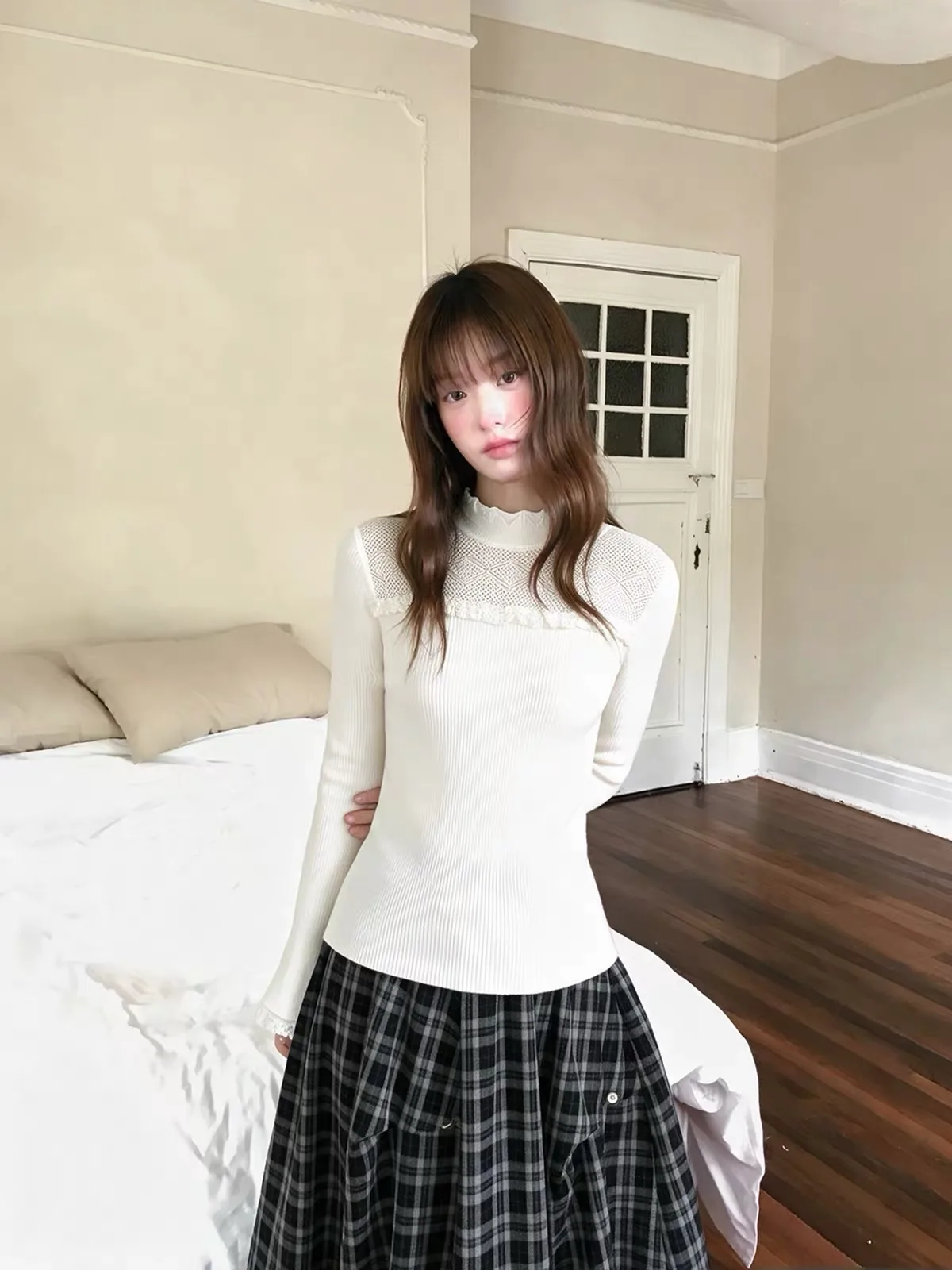터틀넥의 다양한 변신…겨울 레이어링으로 스타일 완성